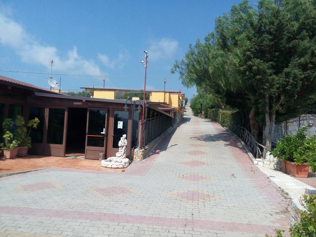 Agriturismo La Targa Buonfornello Buitenkant foto